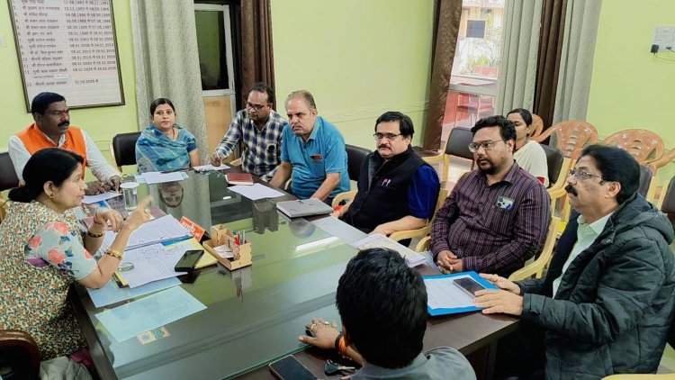 मोटर पम्प खरीदी टेंडर प्रक्रिया में लेट लतीफी को लेकर महापौर अल्का बाघमार ने जताई अधिकारियो पर नाराजगी