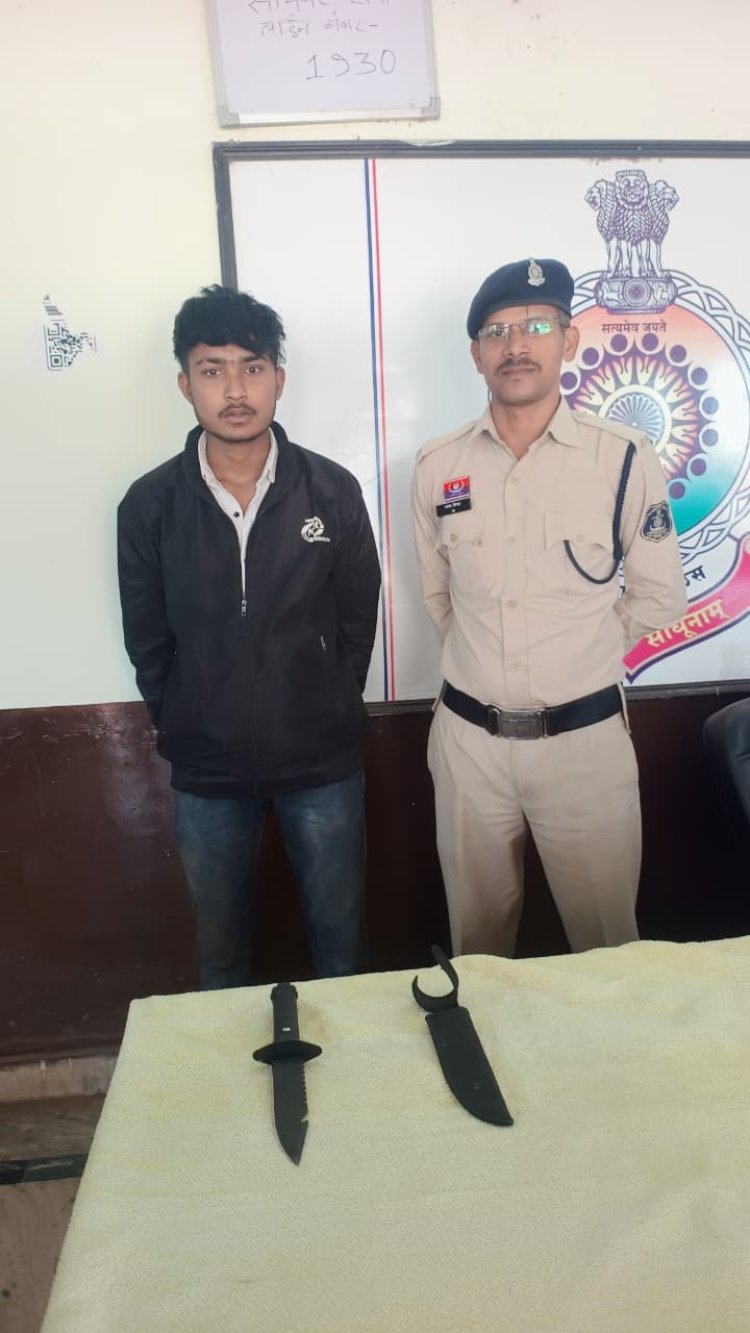 मंडई मेला में चाकू लहराने वाले दो युवक गिरफ्तार