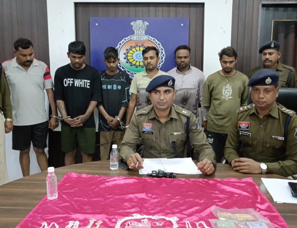 दुर्ग जिले में नाकाबंदी में बड़ा खुलासा: 6 आरोपी गिरफ्तार, 8 चोरी के मामले सुलझे, ₹7.15 लाख की जप्ती