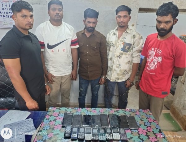 भारत-पाक टी20 मैच पर ऑनलाइन सट्टा: दुर्ग में 5 गिरफ्तार, लाखों रुपए कैश समेत 17 मोबाइल और लैपटॉप जब्त