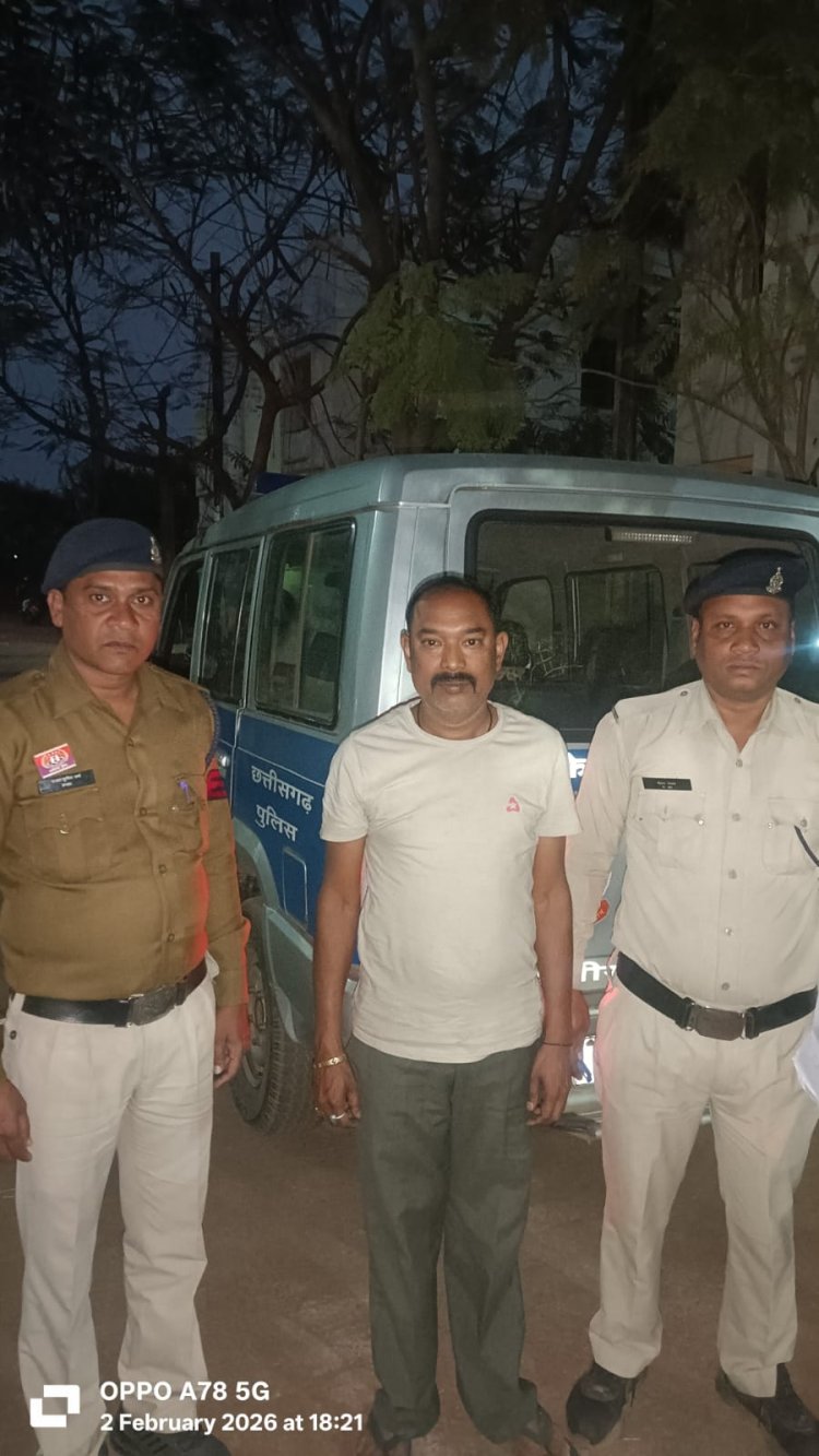 इलेक्ट्रॉनिक दुकान की आड़ में सट्टा कारोबार, पुलिस ने दबिश देकर आरोपी को पकड़ा, 15.74 लाख की जब्ती