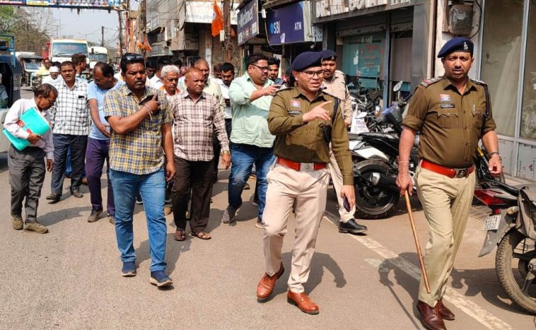 नंदनी रोड पर निगम की सख्ती: अतिक्रमण हटाया, 4 व्यापारियों पर 20 हजार का जुर्माना