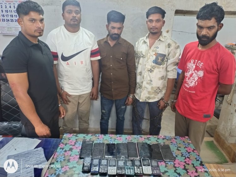 भारत-पाक टी20 मैच पर ऑनलाइन सट्टा: दुर्ग में 5 गिरफ्तार, लाखों रुपए कैश समेत 17 मोबाइल और लैपटॉप जब्त