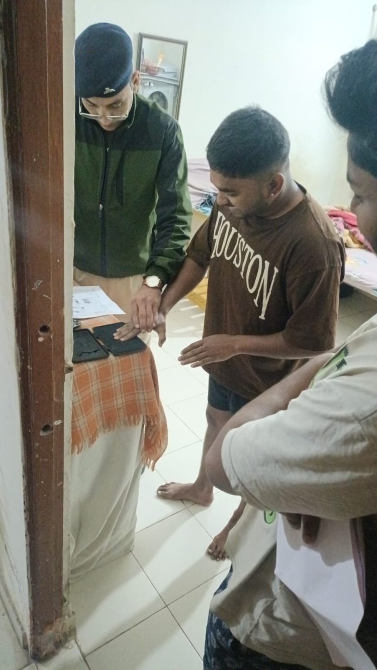 दुर्ग-भिलाई में तड़के पुलिस की रेड: 290 मकानों की तलाशी, चोरी की बाइक समेत 5 संदिग्ध वाहन बरामद