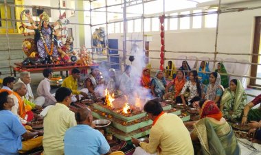 तीर्थराज देवी निकुंभला मंदिर, जय शक्ति आश्रम में दुर्गा महायज्ञ का तीसरा दिन, हवन पूर्णाहुति में उमड़ा श्रद्धालुओं का सैलाब