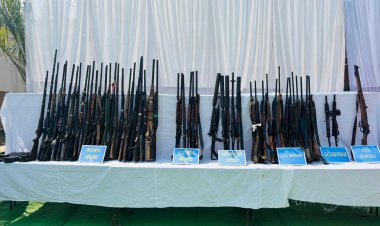 नारायणपुर में बड़ी कामयाबी: 1 लाख का इनामी माओवादी सरेंडर, भारी हथियार बरामद