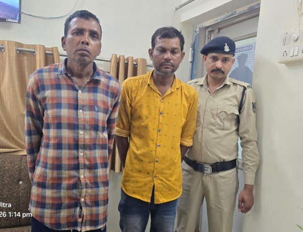 बकरा चोरी का खुलासा: स्कूटी से पहुंचे, दो बकरे चुराकर काटकर बेच दिए