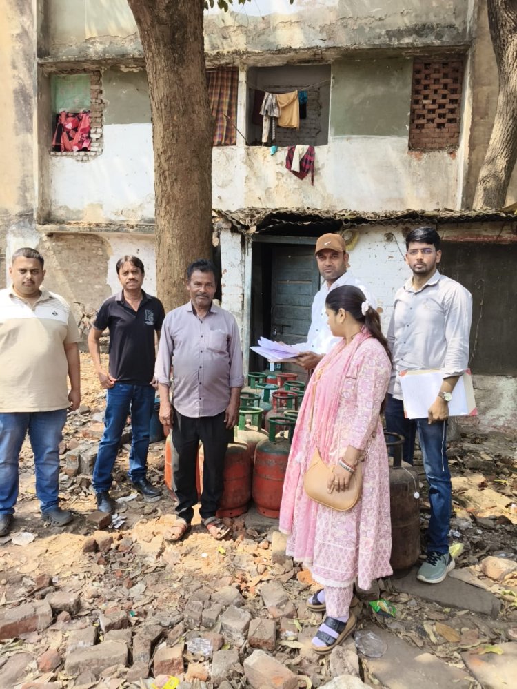 भिलाई के इस समोसा दुकान से 22 घरेलू सिलेंडर जब्त