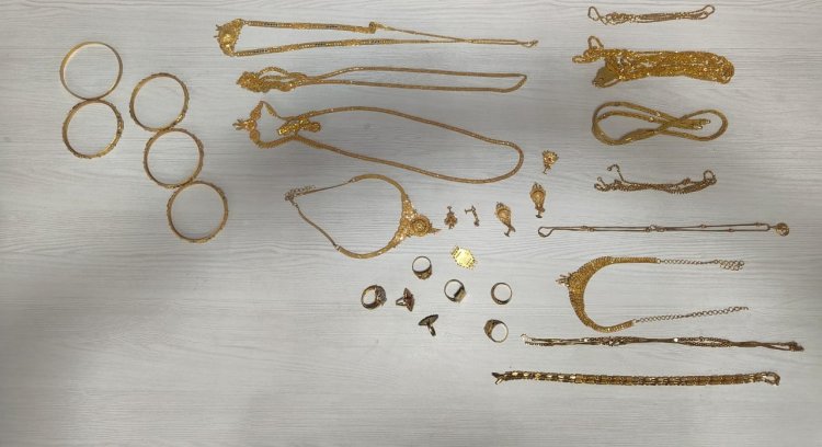 भिलाई में घर से 74 लाख के गहने चोरी: बेटी ही निकली आरोपी, गिरवी रखे 74 लाख रुपए की 513 ग्राम सोने के आभूषण बरामद