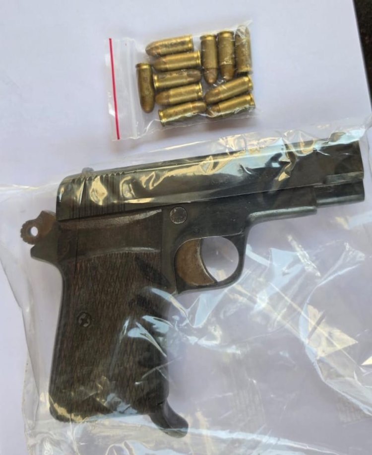 हिस्ट्रीशीटर गिरफ्तार, पिस्टल और 11 जिंदा कारतूस बरामद