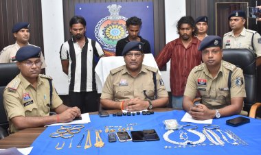 सूने मकान में चोरी का खुलासा, 3 आरोपी गिरफ्तार, 8.22 लाख की संपत्ति बरामद