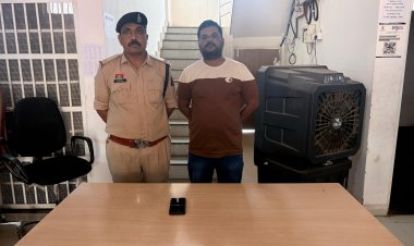 वैशालीनगर में सट्टा नेटवर्क पर पुलिस की कार्रवाई, सहयोगी आरोपी संतोष शर्मा गिरफ्तार