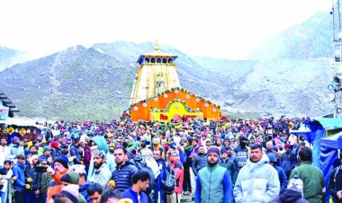 केदारनाथ मंदिर के कपाट खुले, ‘हर-हर महादेव’ के जयघोष से गूंजा धाम