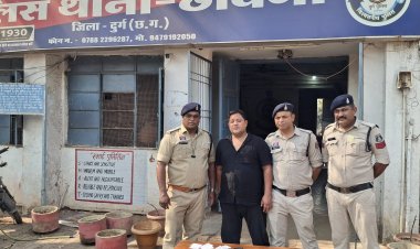 सट्टा लिखते आरोपी रंगे हाथ गिरफ्तार, नगदी और मोबाइल जब्त