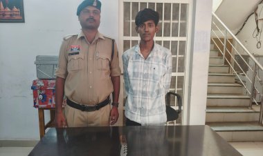 धारदार हथियार लहराकर दहशत फैलाने वाला युवक गिरफ्तार