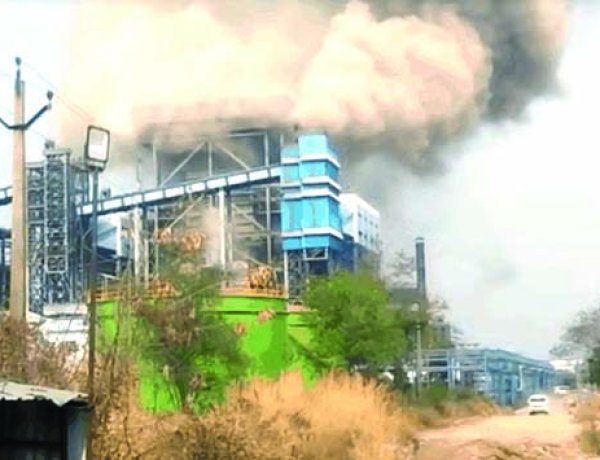 वेदांता पावर प्लांट में बॉयलर फटने से भीषण विस्फोट, कई मजदूरों की मौत की आशंका, 30 से अधिक झुलसे