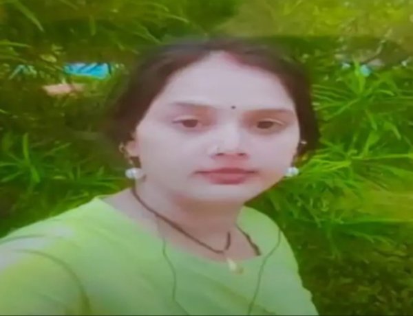 भिलाई में दिल दहला देने वाला हत्याकांड: घर में घुसकर आरक्षक की पत्नी और मासूम बेटे की हत्या, दो बेटियां गंभीर घायल