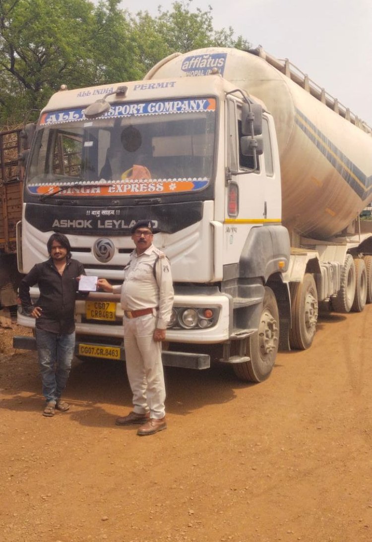 नो-पार्किंग पर सख्ती, 87 वाहन चालकों पर कार्रवाई