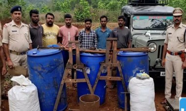जंगल में ‘मोबाइल ड्रग फैक्ट्री’ का भंडाफोड़, 100 करोड़ का हशीश ऑयल ज़ब्त
