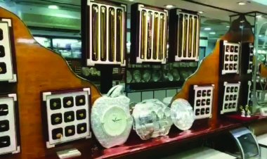 दिनदहाड़े बड़ी लूट, तलवार के दम पर 1 करोड़ के जेवर ले उड़े बदमाश