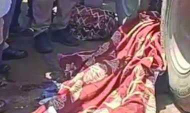 ट्रक की चपेट में आए पति-पत्नी की मौत, 4 साल का बेटा गंभीर घायल