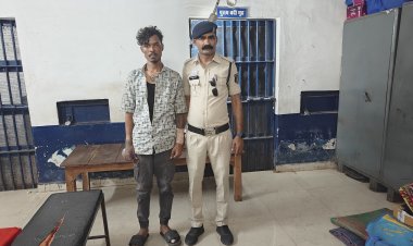 नयापारा चौक में 2 किलो गांजा के साथ दो आरोपी गिरफ्तार, धारदार हथियार भी बरामद