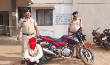 पंजाब बार के बाहर खूनी हमला: बीयर बोतल और धारदार हथियार से युवक पर जानलेवा अटैक, 3 नाबालिग सहित 4 गिरफ्तार