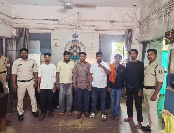 कसाई मोहल्ला में चल रहा था जुए का खेल, छावनी पुलिस ने 7 जुआरियों को दबोचा