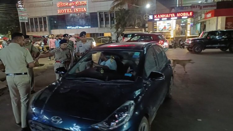 67 वाहनों पर कार्रवाई, बुलेट के मॉडिफाइड साइलेंसर भी जब्त