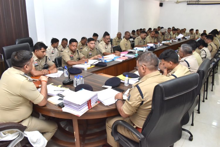अपराध नियंत्रण पर सख्त हुई दुर्ग पुलिस, लंबित मामलों के जल्द निराकरण के निर्देश