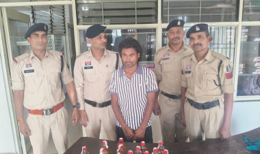 ऑपरेशन विश्वास: दुर्ग पुलिस की बड़ी कार्रवाई, 121 लोगों पर कार्रवाई; अवैध शराब बेचते 3 आरोपी गिरफ्तार