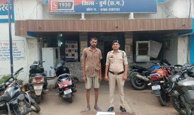 शराब के नशे में पत्नी और मां पर बरपाया कहर, धारदार हथियार दिखाकर दी जान से मारने की धमकी