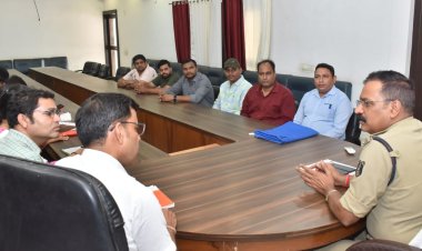कूरियर से नशे और हथियारों की सप्लाई पर शिकंजा, पुलिस ने कुरियर संचालकों की ली क्लास, जारी किए सख्त निर्देश