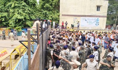भिलाई-चरोदा निगम के खिलाफ भाजपा का हल्ला बोल, भ्रष्टाचार और जनसमस्याओं को लेकर किया जंगी प्रदर्शन