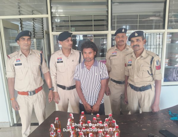 ऑपरेशन विश्वास: दुर्ग पुलिस की बड़ी कार्रवाई, 121 लोगों पर कार्रवाई; अवैध शराब बेचते 3 आरोपी गिरफ्तार