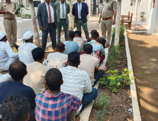 प्रधान जिला न्यायाधीश ने किया केंद्रीय जेल दुर्ग का निरीक्षण, बंदियों की सुविधाओं और अधिकारों की समीक्षा