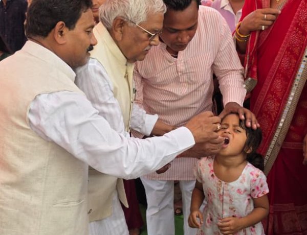 भिलाई-3 में राष्ट्रीय पल्स पोलियो अभियान का शुभारंभ,पहले दिन 9,145 बच्चों को पिलाई गई पोलियो की खुराक