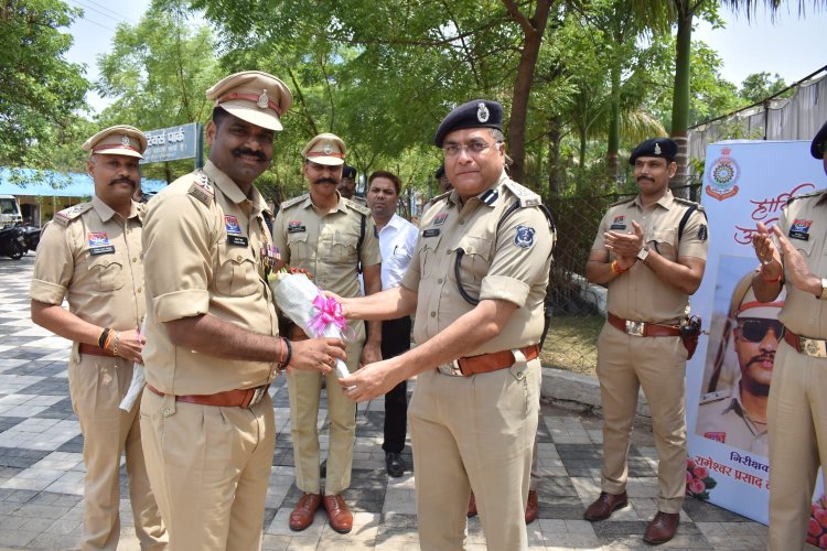 शौर्य चक्र से सम्मानित दो पुलिस अधिकारियों का दुर्ग में नागरिक अभिनंदन