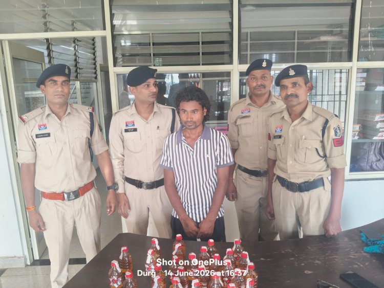 ऑपरेशन विश्वास: दुर्ग पुलिस की बड़ी कार्रवाई, 121 लोगों पर कार्रवाई; अवैध शराब बेचते 3 आरोपी गिरफ्तार