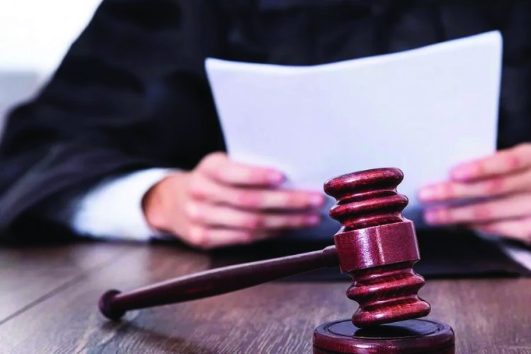रिश्वतखोर लिपिक को 3 साल की सजा, पेंशन और ग्रेच्युटी का काम कराने मांगे थे 8 हजार रुपए