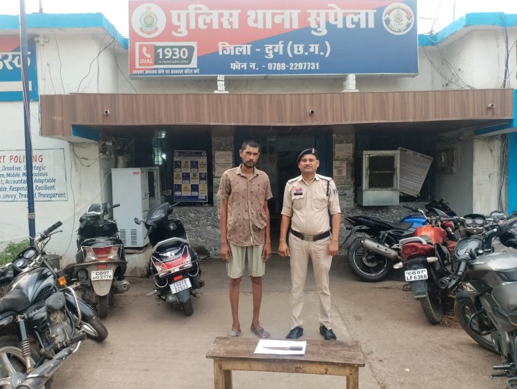शराब के नशे में पत्नी और मां पर बरपाया कहर, धारदार हथियार दिखाकर दी जान से मारने की धमकी