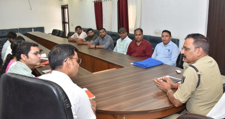 कूरियर से नशे और हथियारों की सप्लाई पर शिकंजा, पुलिस ने कूरियर संचालकों की ली क्लास, जारी किए सख्त निर्देश