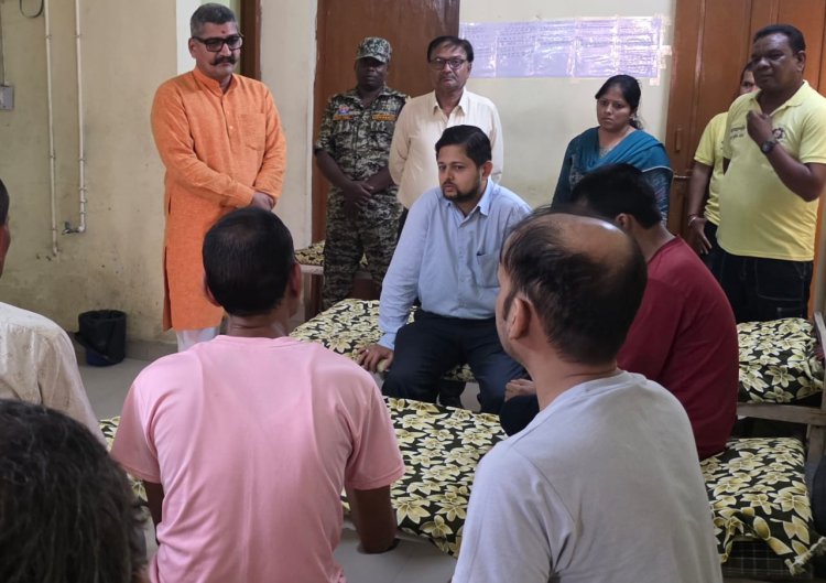 कलेक्टर अभिजीत सिंह ने नशा मुक्ति केंद्र का किया निरीक्षण, पुनर्वास और बेहतर सुविधाओं पर दिया जोर