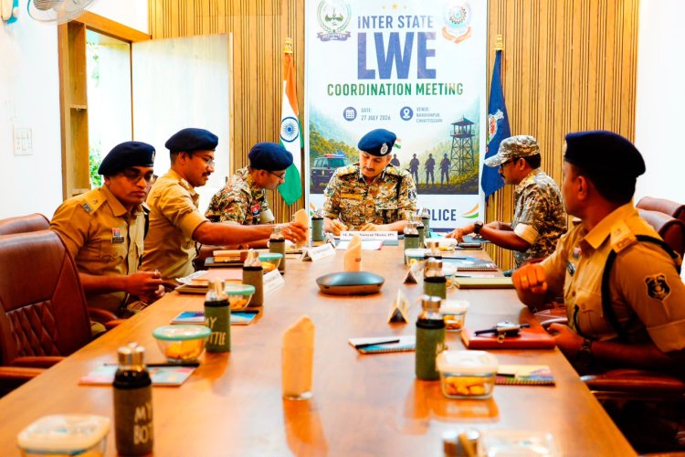 छत्तीसगढ़-महाराष्ट्र की संयुक्त रणनीति, नारायणपुर में नक्सल विरोधी अभियानों की समीक्षा
