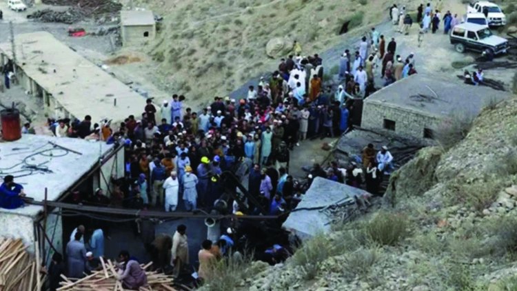 कोयला खदान में भीषण विस्फोट, 32 मजदूरों की मौत, 10 अब भी फंसे