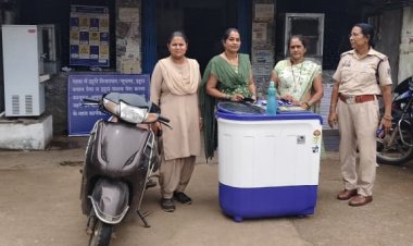 कर्ज की किश्त और ब्याज को लेकर दबाव, दो महिलाओं ने घर से उठाया सामान; दोनों गिरफ्तार