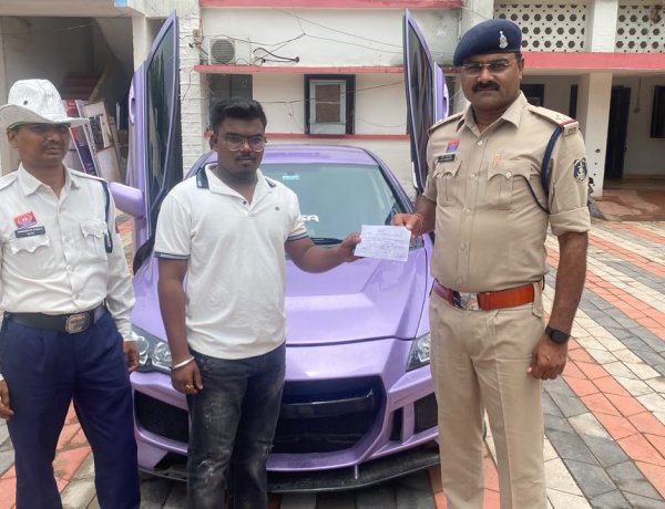 मॉडिफाइड कार और ब्लैक फिल्म का शौक पड़ा भारी, कोर्ट ने लगाया ₹16 हजार का जुर्माना
