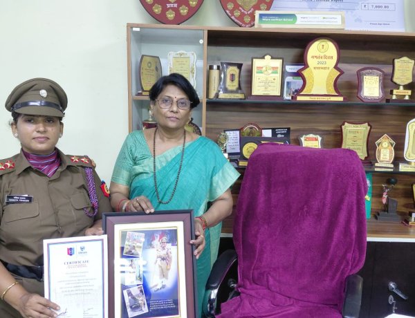 45 दिन की कठिन ट्रेनिंग पूरी कर नंदिता प्रकाश बनीं एसोसिएट एनसीसी ऑफिसर, दुर्ग जिले का नाम किया रोशन