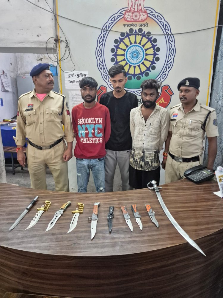 हथियारबाजों पर पुलिस का शिकंजा, एक ही दिन में 5 पकड़ाए, 10 धारदार हथियार जब्त