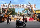चंद्रा मौर्या चौक से हटाया गया स्वागत द्वार